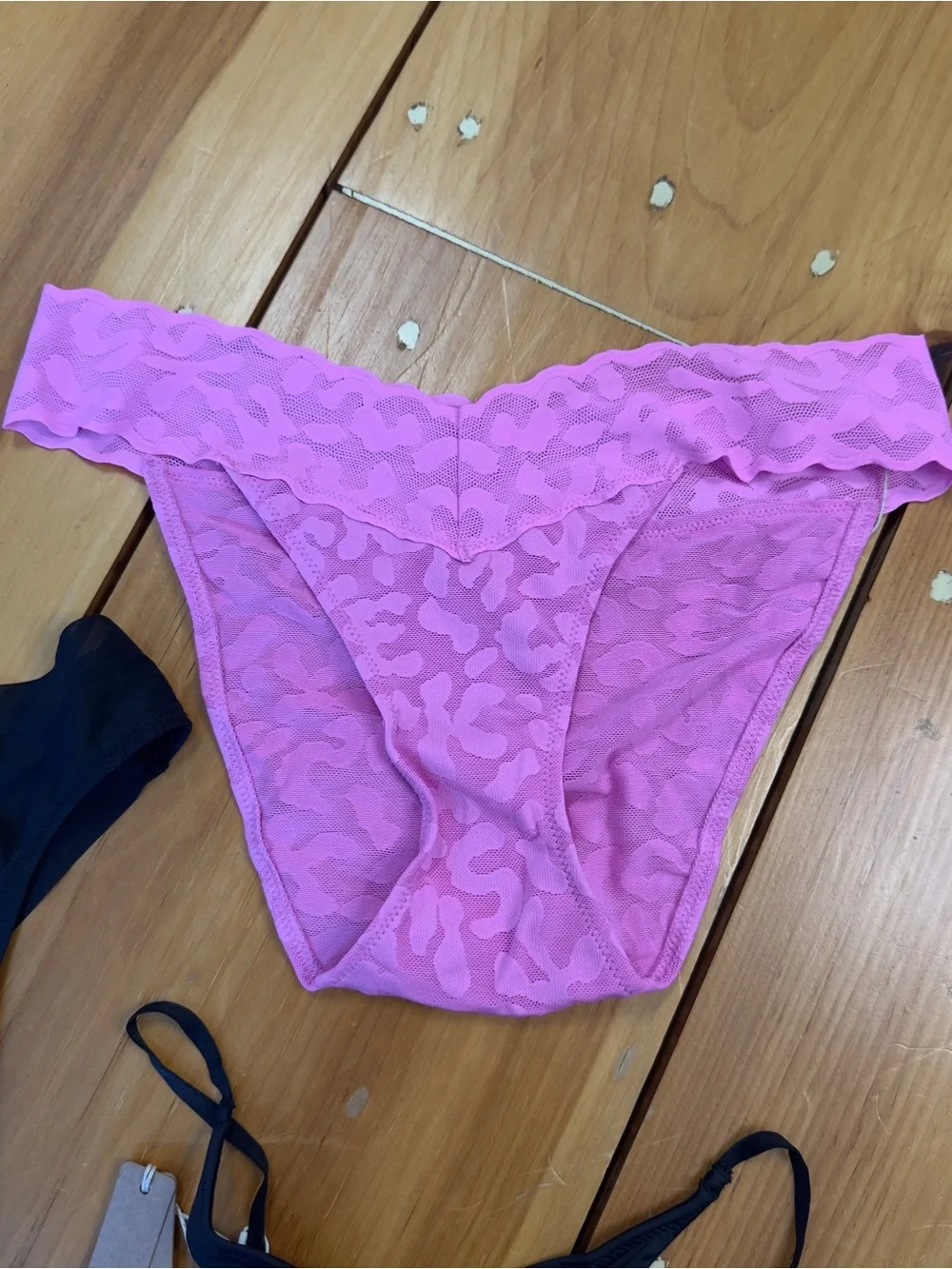 SKIMS UNDERWEAR PANTY BUNDLE SIZE SMALL (set of 3)